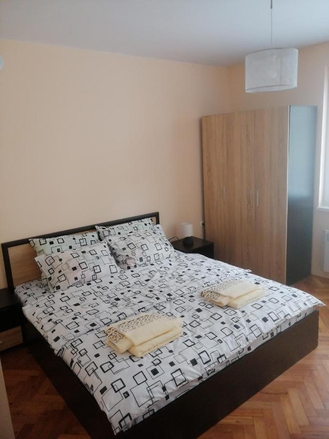 Дом Тодор И Тота Мутевски Troyan  Exterior photo